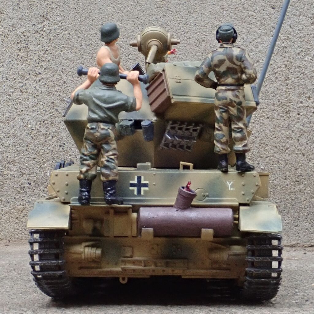 1/35ドイツ対空戦車オストヴィント完成品 WW.II ドイツ軍 IV号 対空戦車オストヴィント (プラモデル