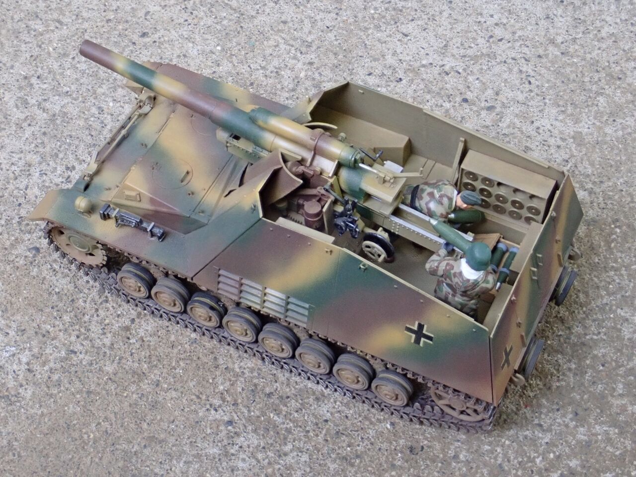 Hummel 150mm自走砲キット 1/35 ◉フンメル自走砲（DRAGON 1/35）1990年代後半に完成。2026年5月に