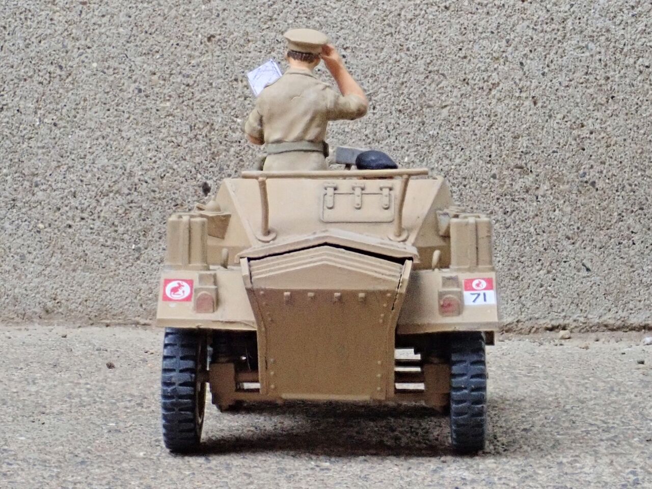ダイムラー偵察車 - Wikipedia