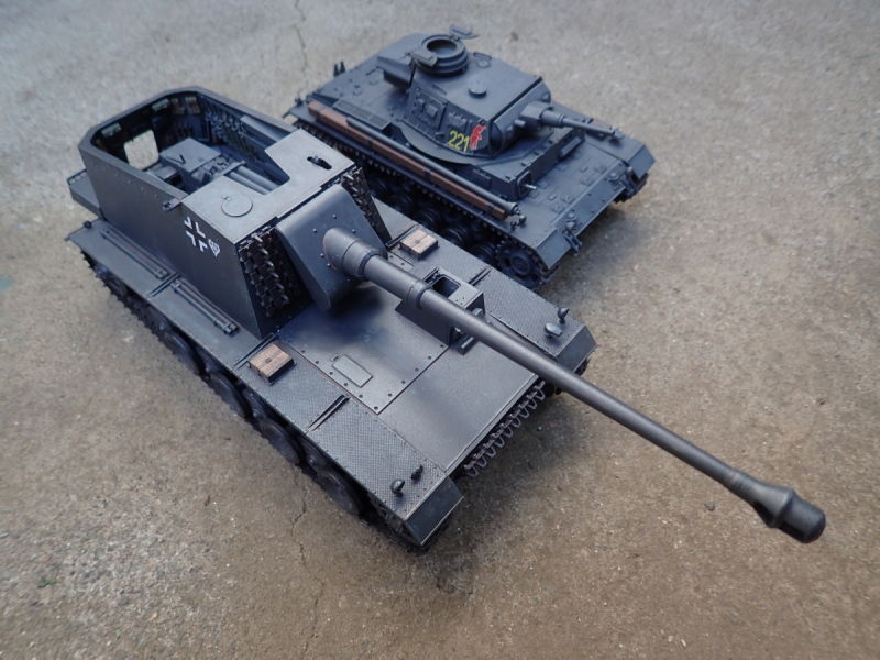 ◉シュタール・エミール 12.8cmPaK40搭載装甲自走砲（TRUMPETER