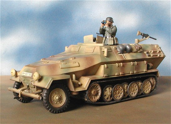 日東科学　Hanomag Sd.Kfz 251/1 1/35　モーターライズ 日東 1/35 ドイツ ハーフトラック モーターライズ 日東科学 Hanomag