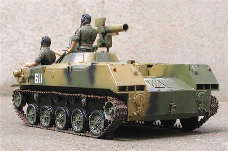Amazon.co.jp: トランペッター 1/35 ロシア連邦軍 BMD-3 空挺