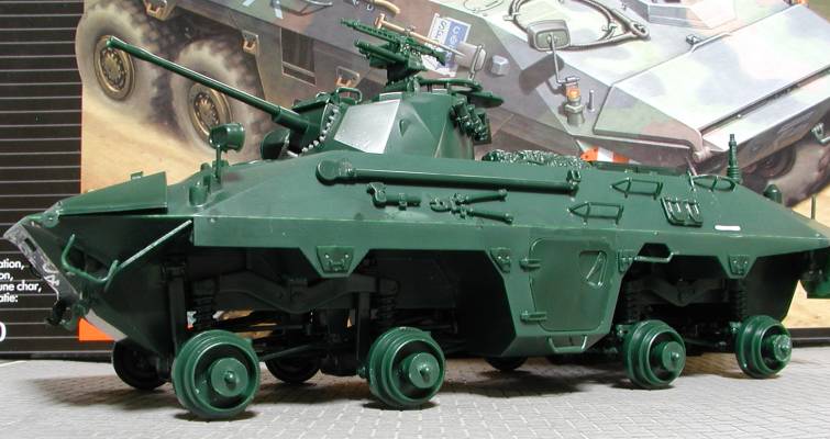 ◉ルクス 8輪装甲偵察車（REVELL 1/35）2005年1月完成 : T.M.のプラモ