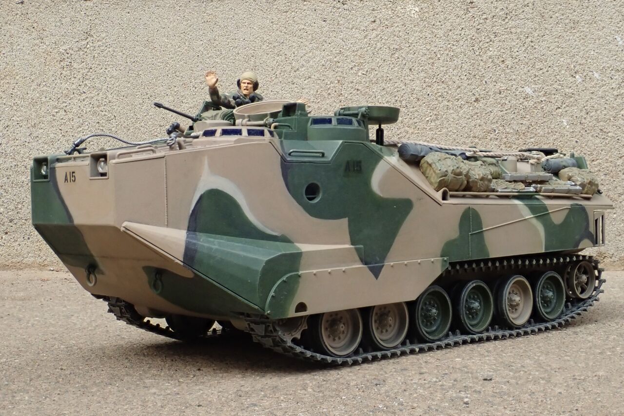 ◉水陸両用兵車 LVTP7A1 シードラゴン（TAMIYA 1/35 MM136