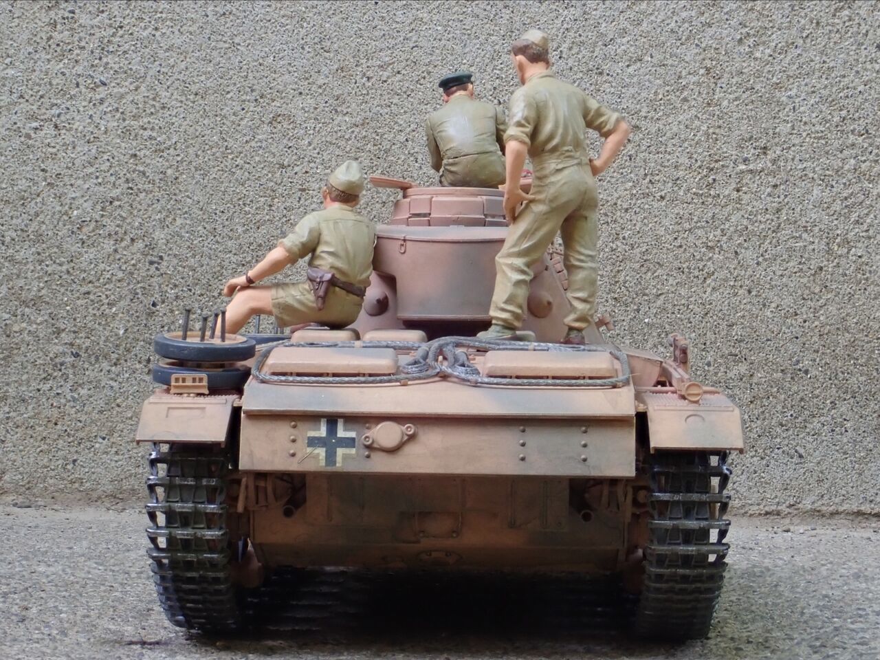 ◉3号戦車N型（TAMIYA 1/35 MM290）MASTER BOX製のロンメル将軍他3名を