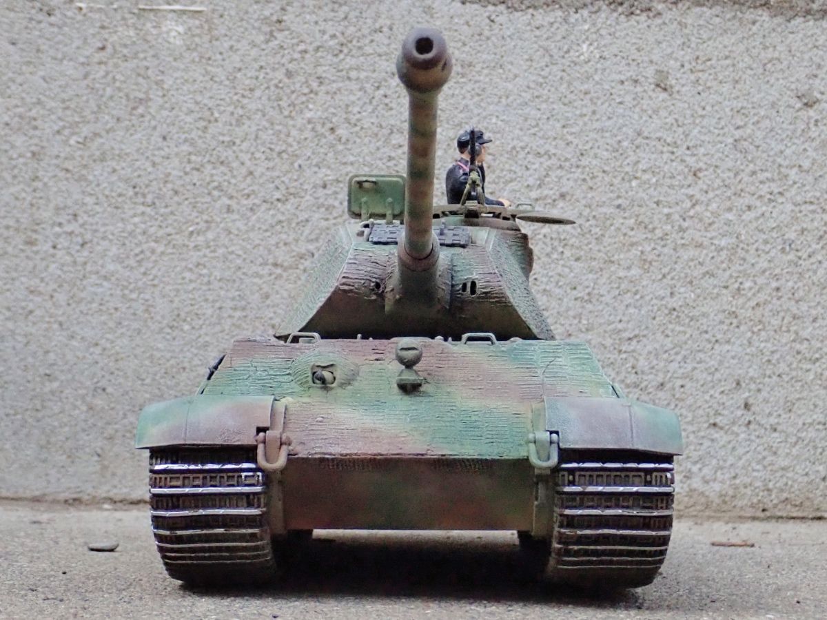 ◉ティガー2ポルシェ砲塔 （NICHIMO 1/35) : T.M.のプラモMUSEUM