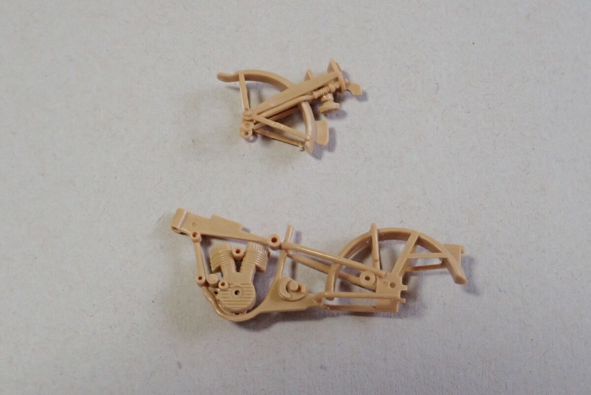 ▶︎九七式側車付自動二輪車 陸王（PIT-ROAD 1/35）の製作過程1 塗装を