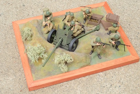 1/35 ジオラマ完成品　中東戦争の混乱 プロビルド 1/35 中東（イラク、アフガニスタン）の砂漠の街並み