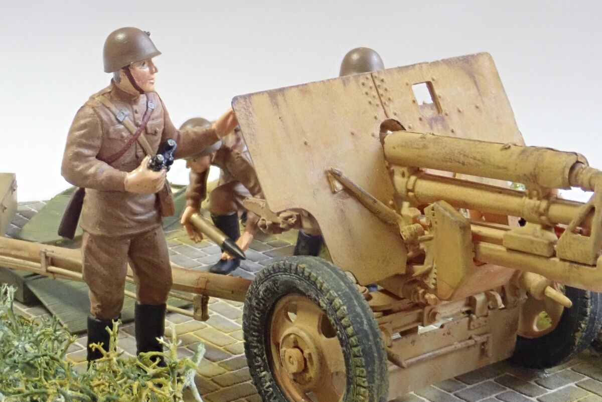 DINKY野戦砲3点セット ◉76.2mm野砲 ZIS-3 （ITALERI 1/35）1976年ごろに製作し、2022