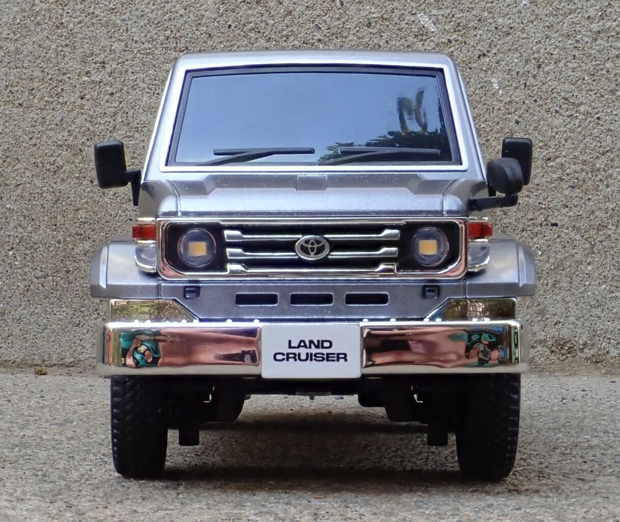 ◯ランドクルーザー 70系 HZJ76K （JOZEN 1/24）ラジコン完成品
