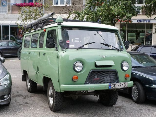 愉しい丸目のクルマたち クラシックレンジローバーとの生活 Classic Rangerover Life