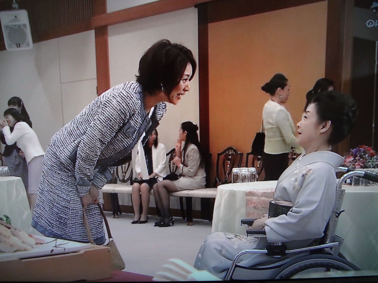 霊柩車 38 赤い