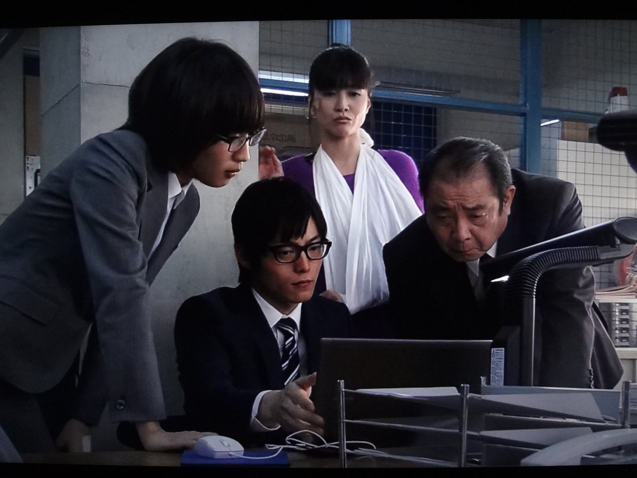 ダブルス 二人の刑事 俺たちに任せろ 最強コンビ伝説始動 第1話 ぱ す た い む ダブルス 二人の刑事 俺たちに任せろ 最強コンビ伝説始動 第1話 ぱ す た い む