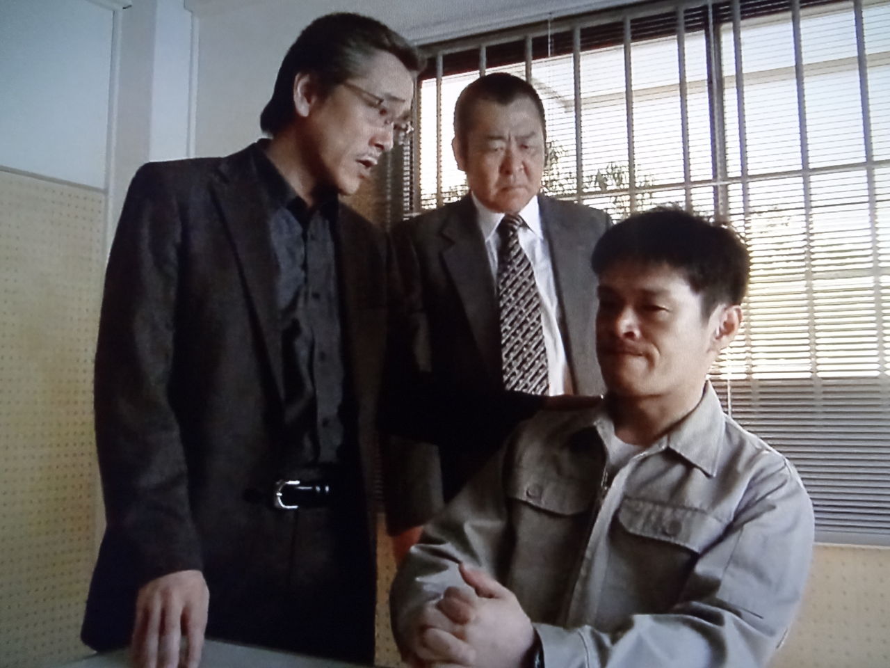 ドラマスペシャル 灰色の虹 ぱ す た い む ドラマスペシャル 灰色の虹 ぱ す た い む