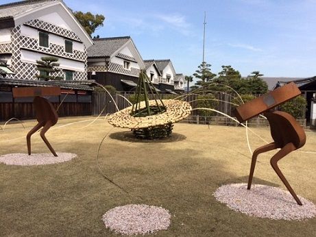 野崎邸宅　竹アート全景