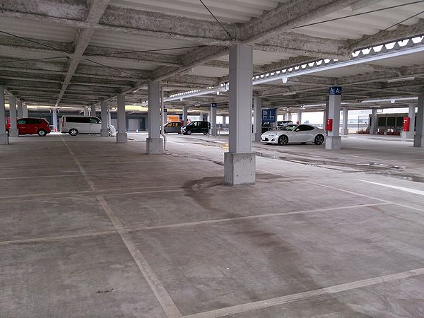 IKEA立川駐車場1
