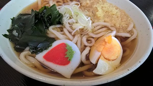イチゴ入りうどん