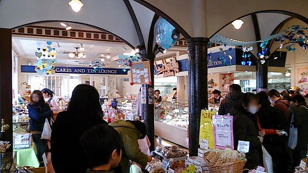文明堂壹番舘店内