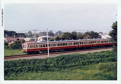 西武池袋線の昔の赤い車両