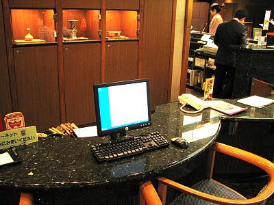 �˹��ݲ��� �ۥƥ�ŷ˷ ��ͳ�˻Ȥ���ͥå���³PC