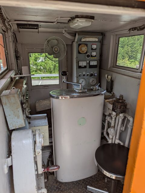 PXL_20260516_024043488