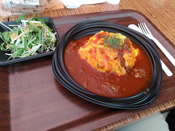 ハヤシオムライス