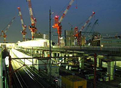 �������¢�����ؤμ���˸����륯�졼��