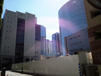 品川港南口のビル群