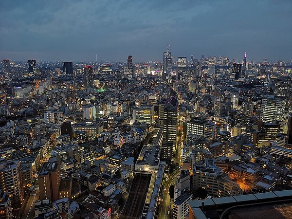 恵比寿駅側の展望