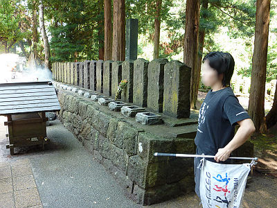 飯盛山の白虎隊19士の墓