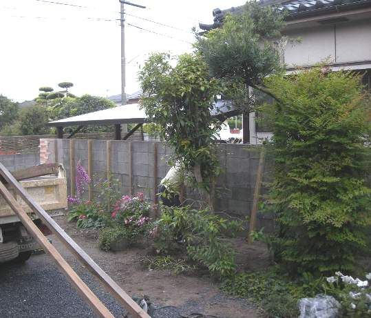 ブロック塀隠しの塀ができました Confeito日記 ブロック塀隠しの塀ができました Confeito日記