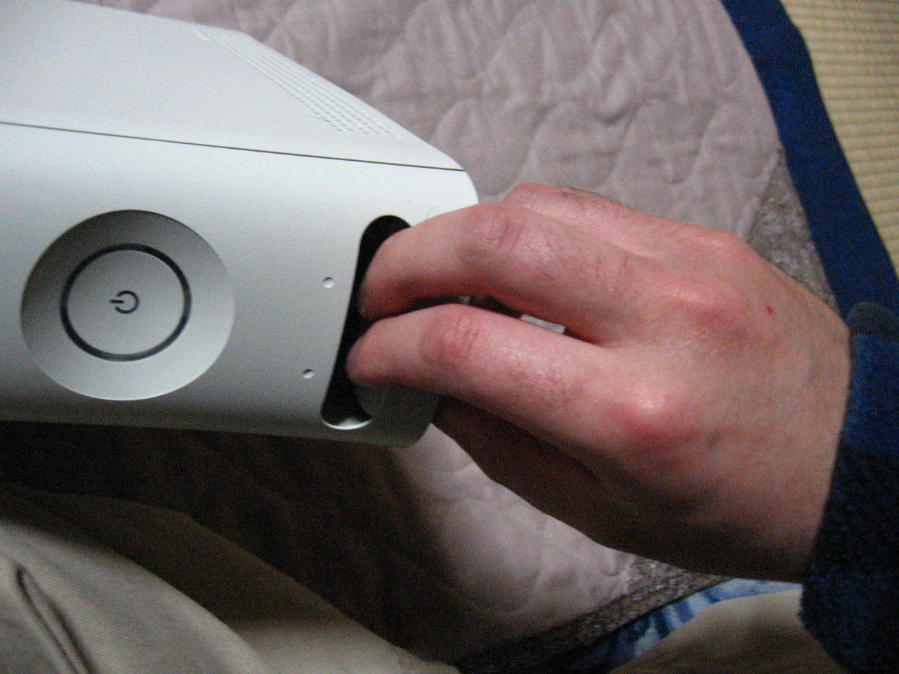 Xbox360のトレイが開かない 修理メモ
