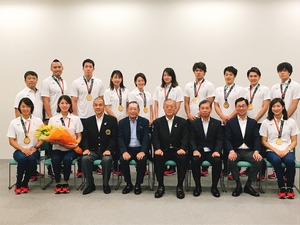 B6A13A58-F6A3-4E46-8FC9-C53ADD6AB807