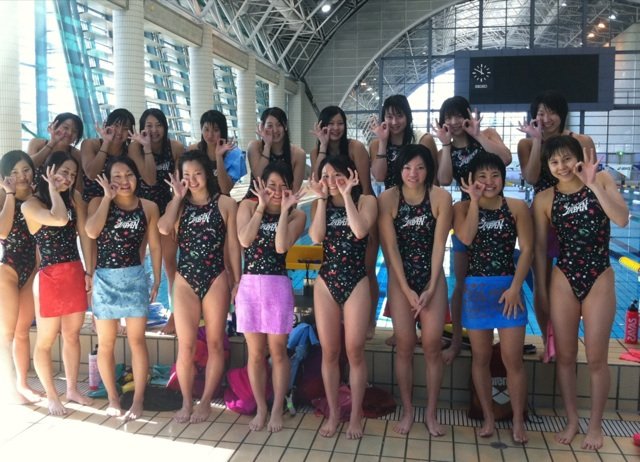 女子競泳 集合写真  TOBIUO JAPAN Journal