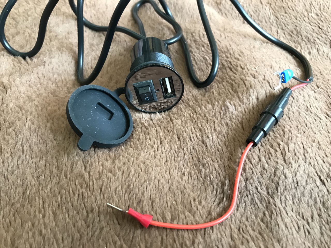 コラム 愛車エストレヤにusb電源を付けようの巻 旅 音楽とバイク コラム 愛車エストレヤにusb電源を付けようの巻 旅 音楽とバイク