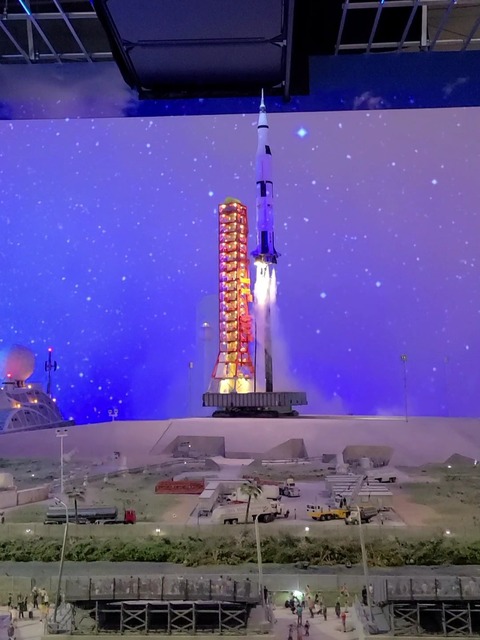 シャトル打ち上げ