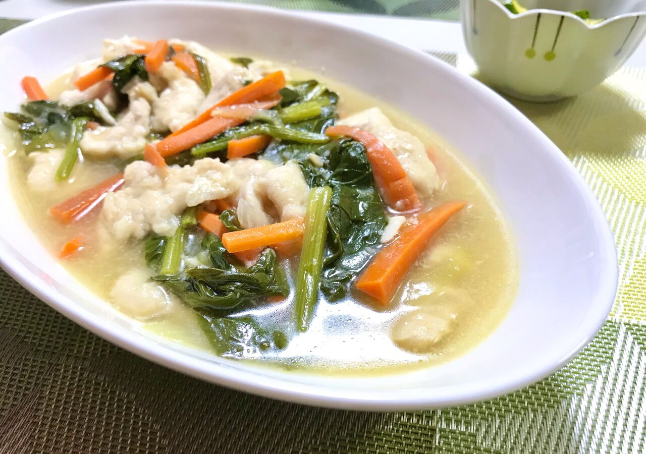 減量飯 鶏胸肉とほうれん草のニンニクスープ 今日のごはん 減量飯 鶏胸肉とほうれん草のニンニクスープ 今日のごはん
