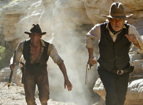 カウボーイ エイリアン 2011年アメリカ 以外に正統派のウエスタンだなぁ 映画と酒と巨人と旨いモノ カウボーイ エイリアン 2011年アメリカ 以外に正統派のウエスタンだなぁ 映画と酒と巨人と旨いモノ