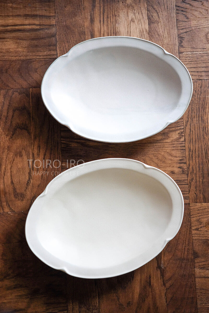 陶器受け皿二種。取り敢えずお出し品。ご指示下さい 陶器受け皿二種。取り敢えずお出し品。ご指示下さい