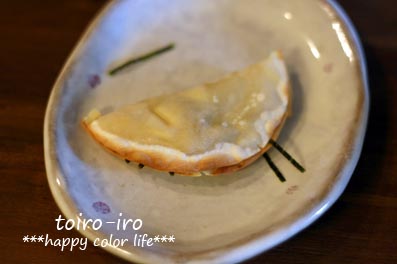 トイロイロ ***happy color life***-餃子の皮で和風モチピザ