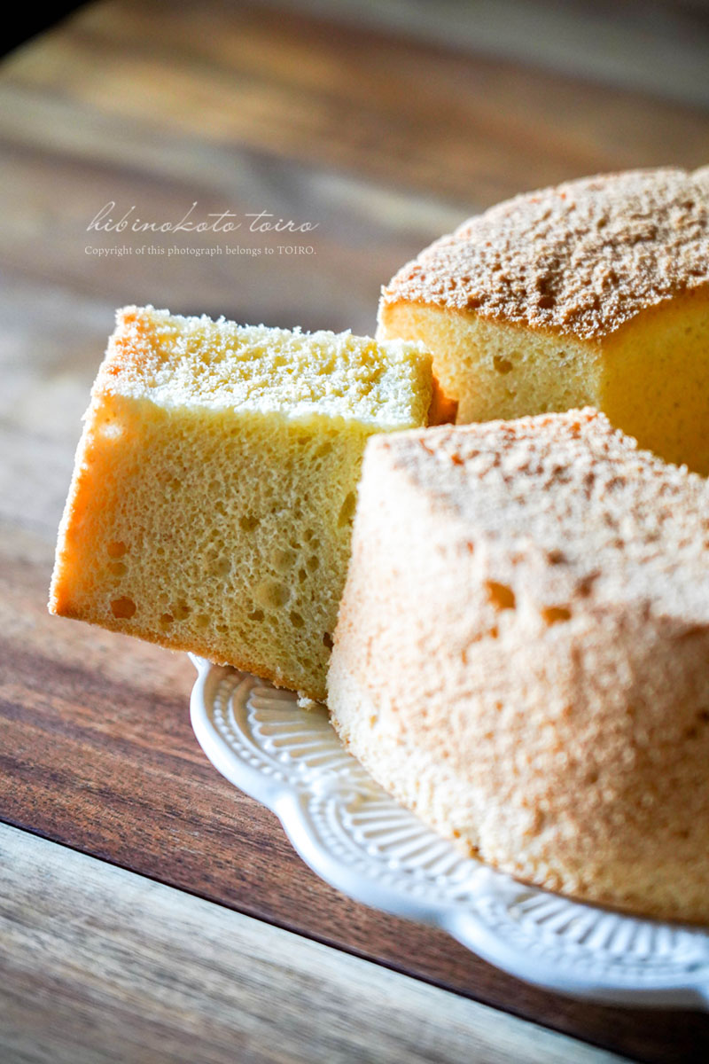 いちごのシフォンサンド（紙の型で焼くシフォンケーキ） : トイロ公式