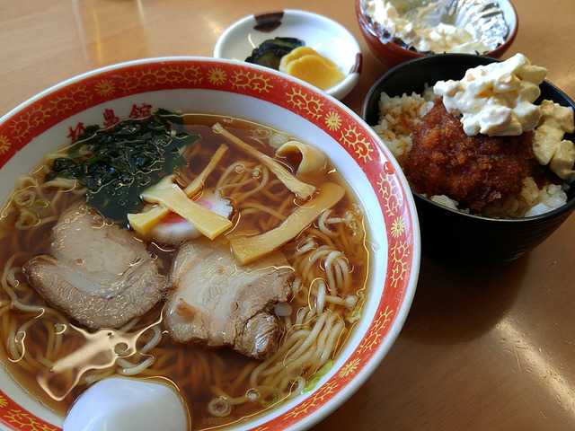 itahanakan_ramen_minitarukatsu