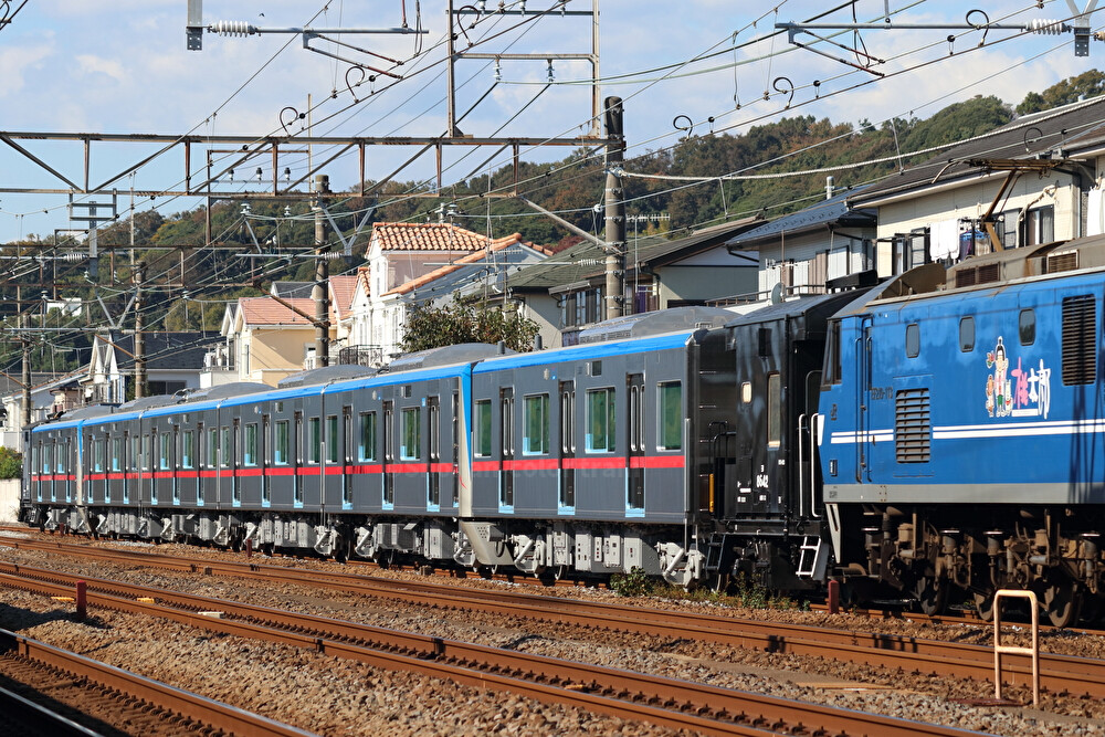 mPUVLMgu38b9F3Z1762265841_1762265852