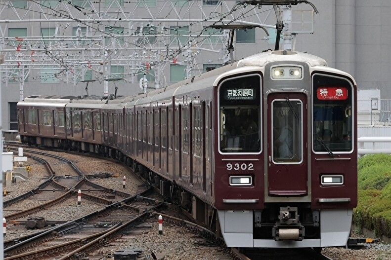 KHHoRn3PmwyCkj71757457498_1757457517