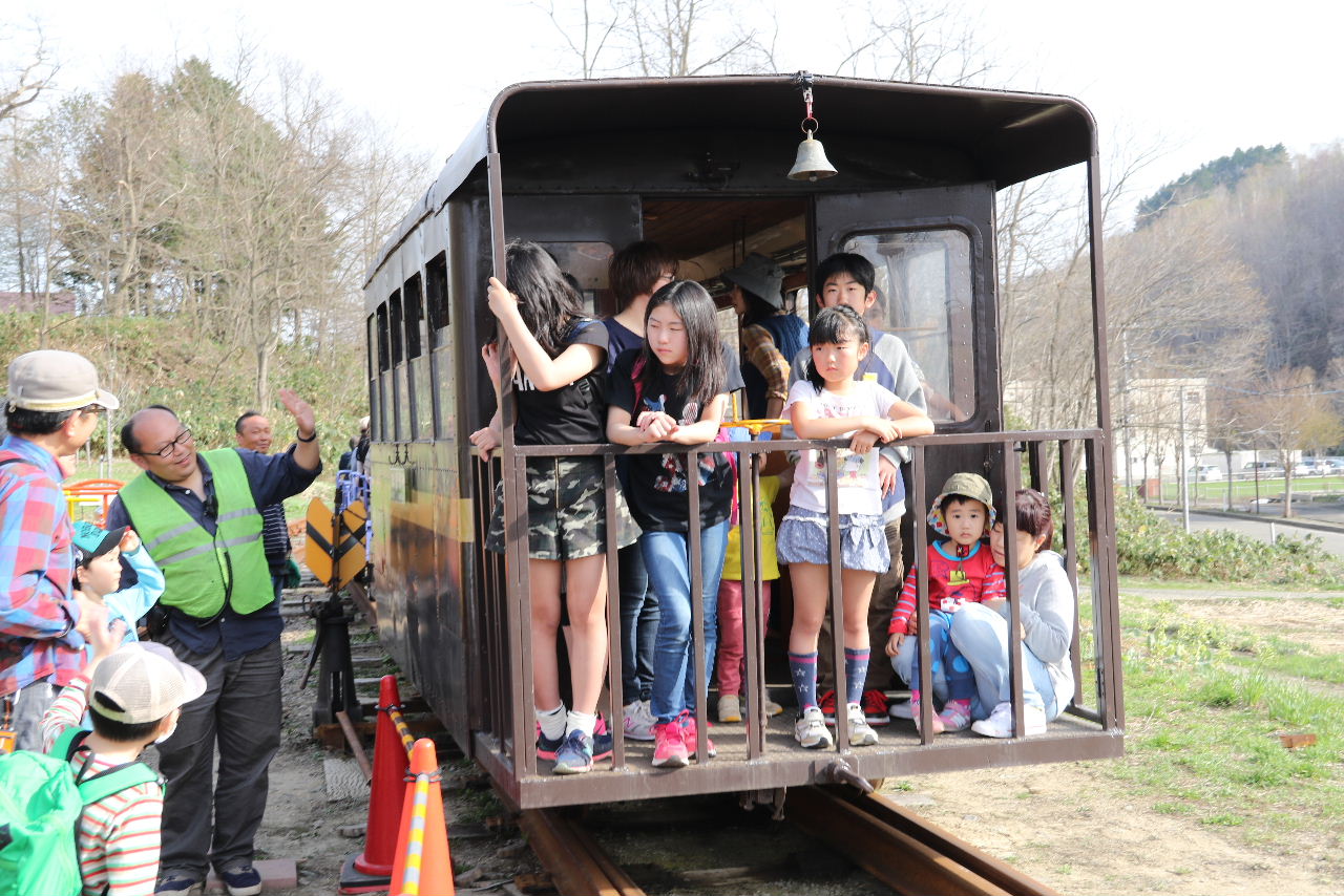三笠トロッコ鉄道 ５月３日その５ ｔｏｋａｉ ｋｉｄｓ の日本全国旅日記 平成編