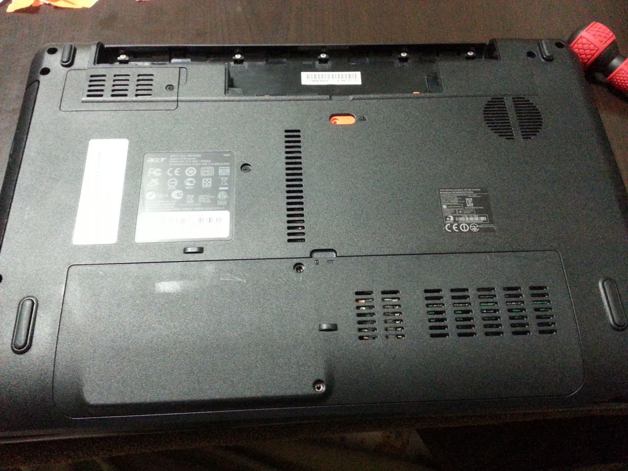 ノートパソコンのhdd交換してみた Aspire 5750 ３０代男の秘密部屋