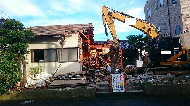 34歳年収350万未満のオレ 家を建てる 解体編 ３０代男の秘密部屋