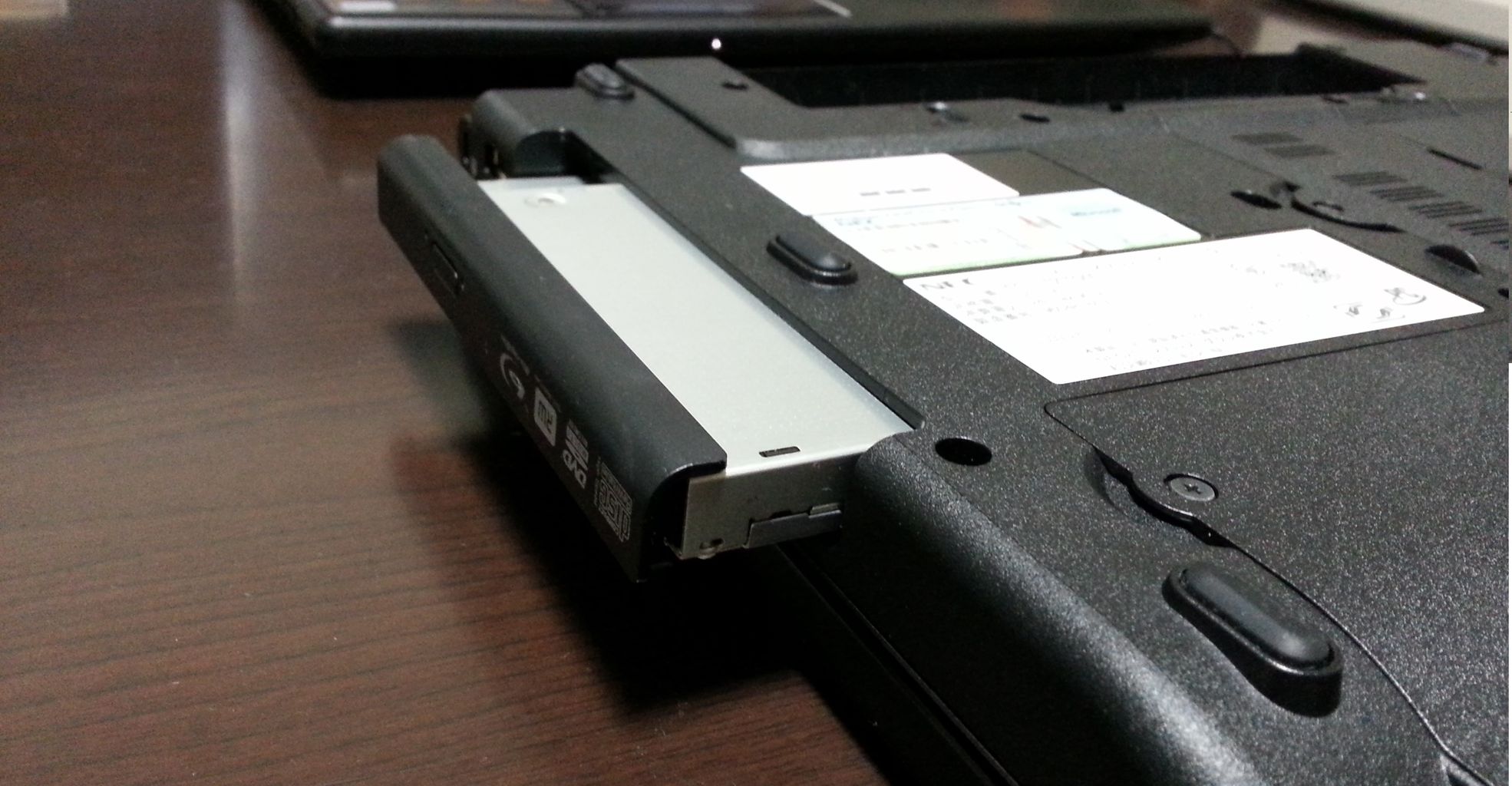 Nec Lavie Pc Ll730 Dvdドライブ交換 ３０代男の秘密部屋