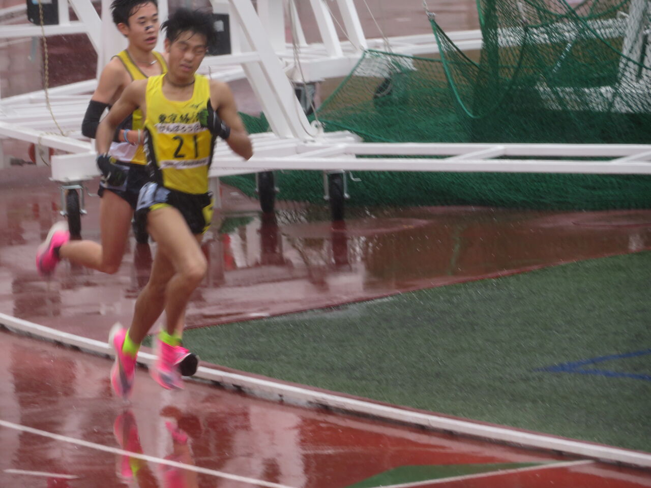 10000m記録挑戦会結果 11 23 慶応日吉 伏兵 樋田が29分台 東京経済大学体育会陸上競技部 コーチ日誌