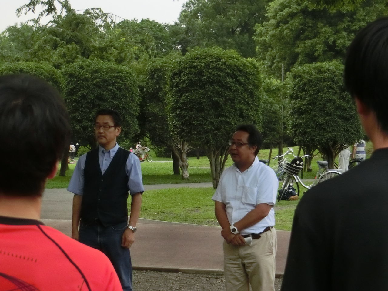 学生委員会委員長 田島先生練習視察 東京経済大学体育会陸上競技部 コーチ日誌